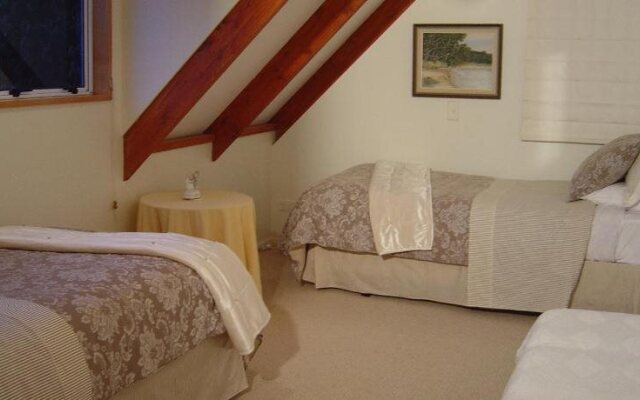 Cairnbrae House