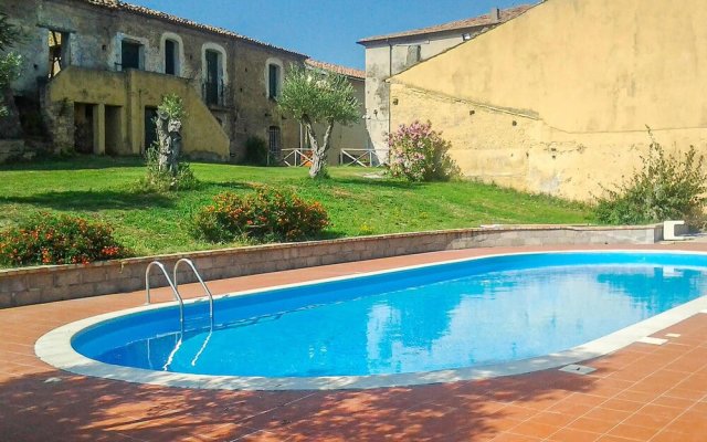 Stunning Home in San Marco Argentano With 7 Bedrooms, Wifi and Outdoor Swimming Pool