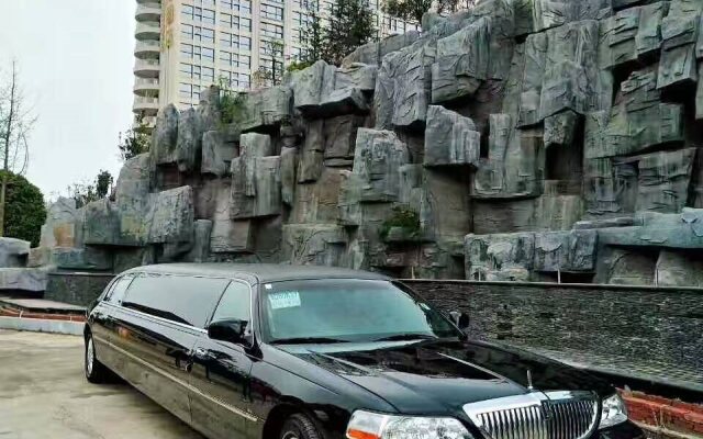 Laibor international hotel
