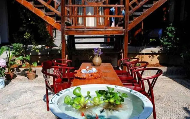 Lijiang Flower Inn