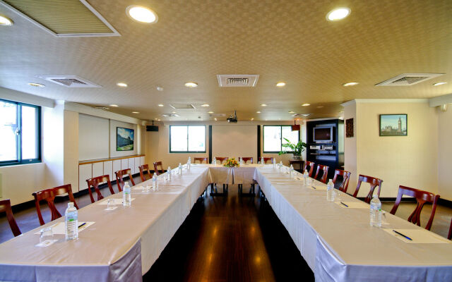 F Hotel Tainan