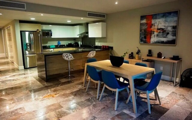 Condo Ilka