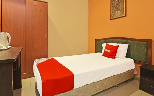 OYO 90510 Hotel Sahara