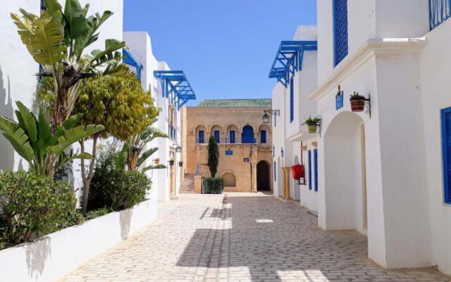 Ethnic Style Apartment Near the Beach