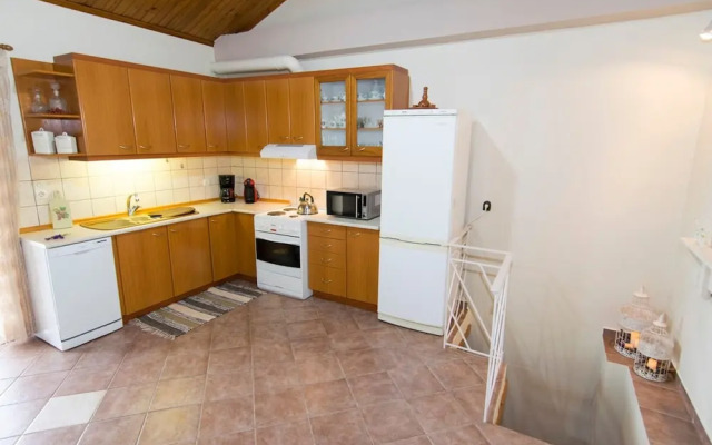 Aoria Traditional House With Stuning Mountain View