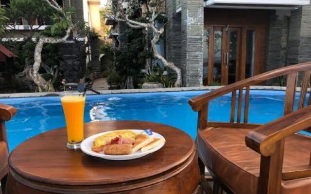 Green Beach Inn