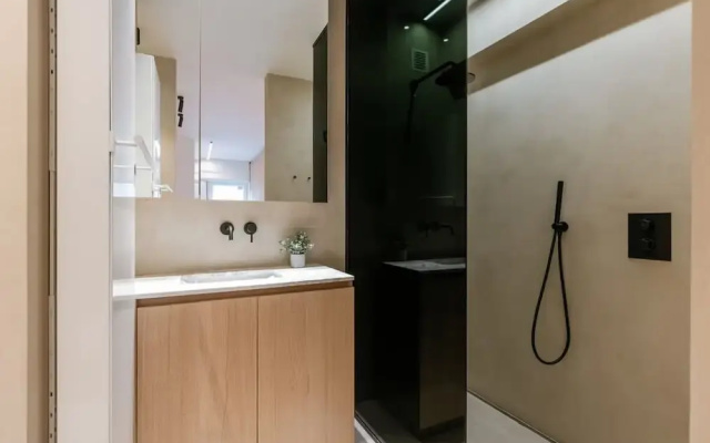 Trendy Apartment on top Location in Knokke for 7