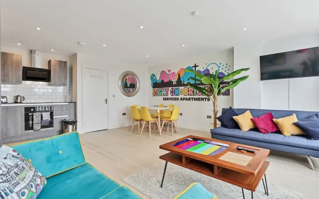 Right On : Bright On Apartment 1E | By My Getaways