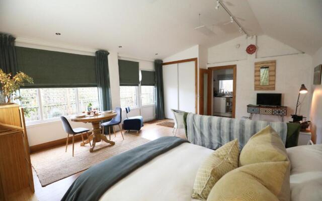 Garden Studio in Biggar