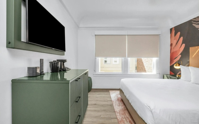 Nob Hill Hotel