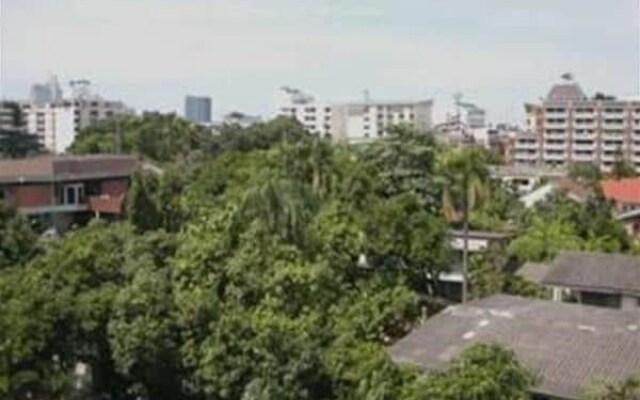 Sriwattana Apartment