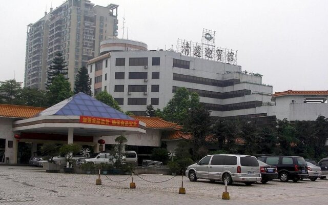 Qing Yuan Gao Pin Hui Bai Lao Hui Superior Spa Villa