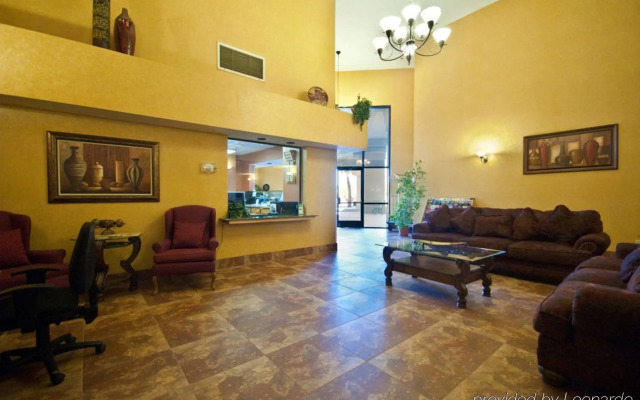 Comfort Inn & Suites Surprise Near Sun City West