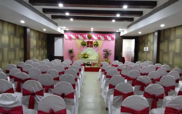 Vits By Spree Hotels Le Pebble