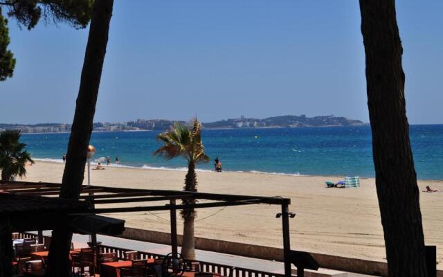 Primera Linea De Mar En Cambrils