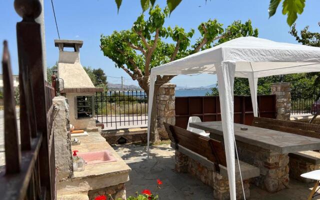 Apartment in Salamina with Garden & Sea view