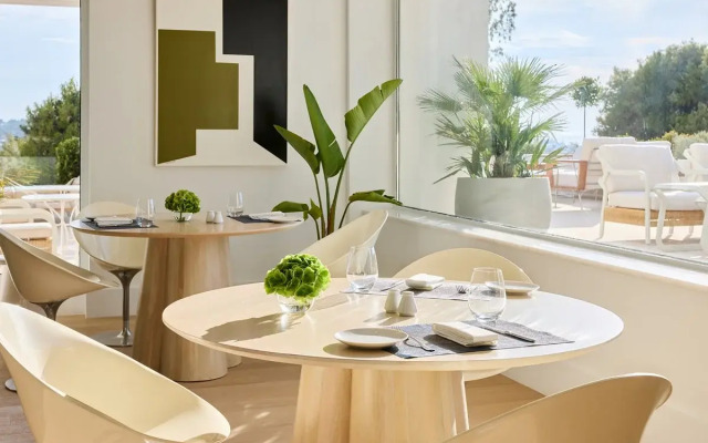 The Roc Club, A Grecotel Hotel to Live