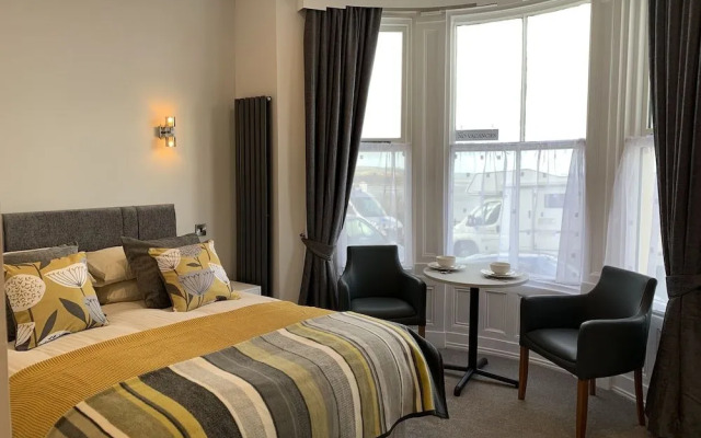 Marlborough Sea View Holiday Apartments