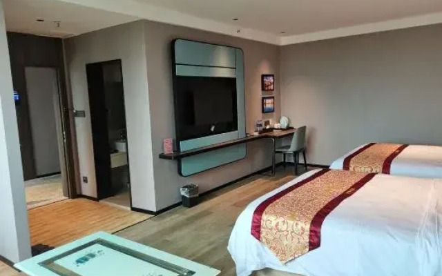 Yestour Hotel (Guigang Pingnan Government Center Shopping Plaza)