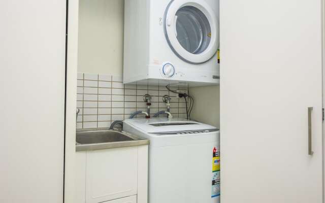 1 Bright Point Apartment 4303