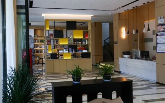 Yingjiang Guanghe Hotel – Lobby – Dehong