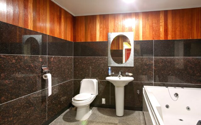 Namhae Alpenoc Beach