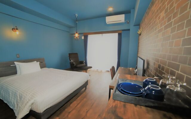 Hotel 385