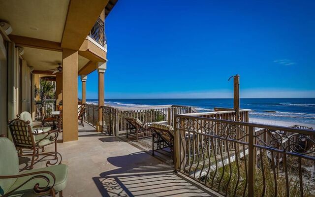 Bella Luna by RedAwning