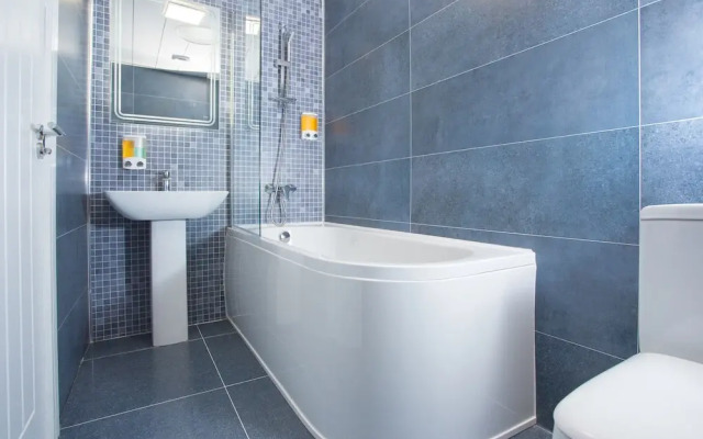 Heathrow Windsor Apart Hotel