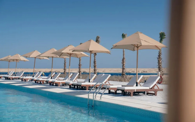 Sentido Naga Bay