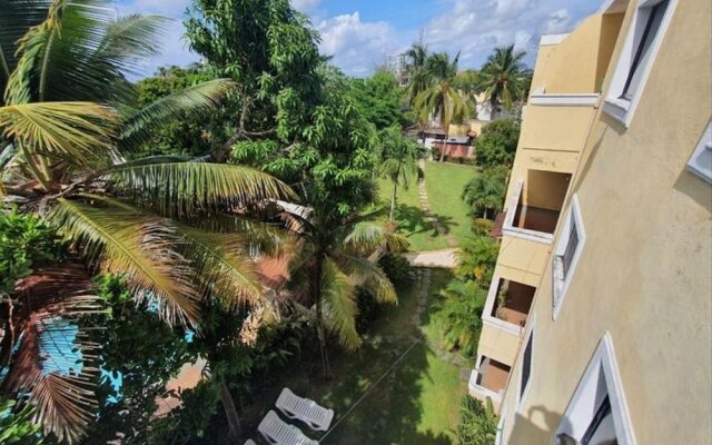 Apartamento Completo con Piscina Cerca de Playa Boca Chica N011