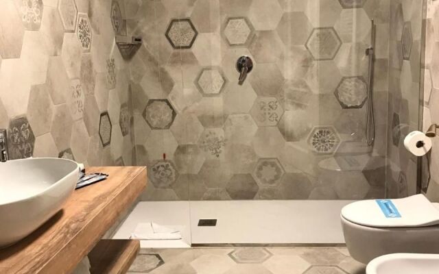 Ca' Uberti Palace Hotel , Mantegna Hotels