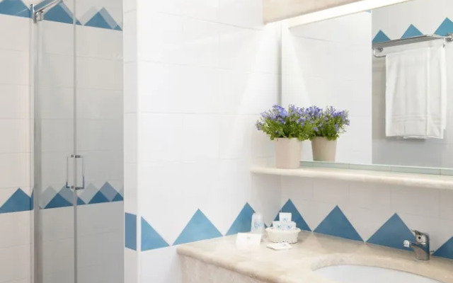 Marina Torre Navarrese Resort