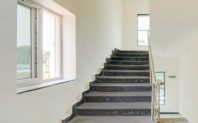 Super Townhouse Golden Temple Manikonda