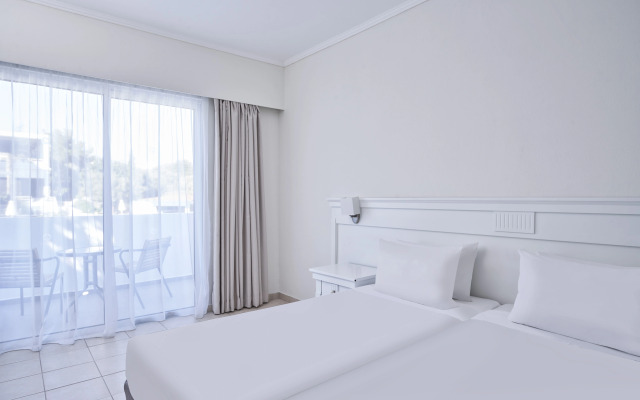 Miraluna Village & Spa