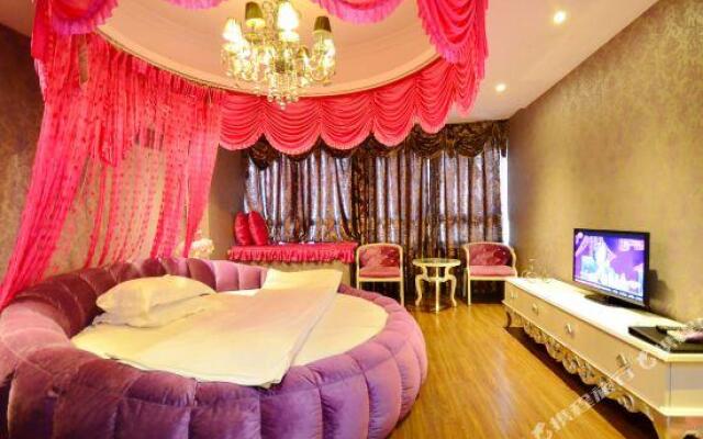 Wuhan Jiyuqiao Shangfei Theme Hotel