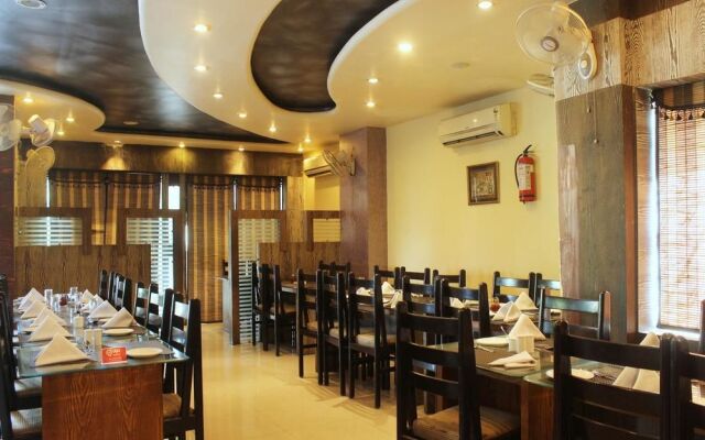 OYO Rooms 100ft Road Udaipur