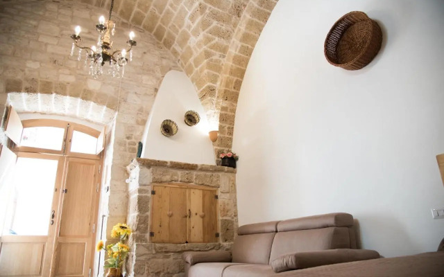 Piazza Duomo - Medieval Puglia's House