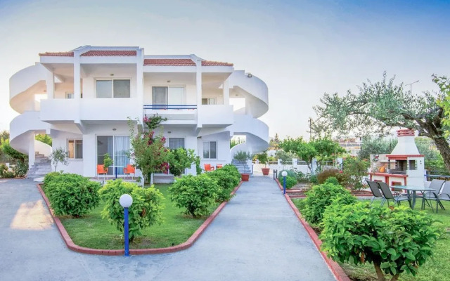 Villa Maroula