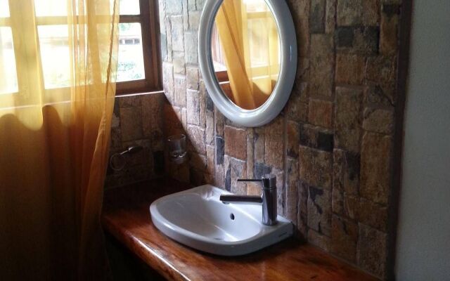 Lizard King Hotel & Suites