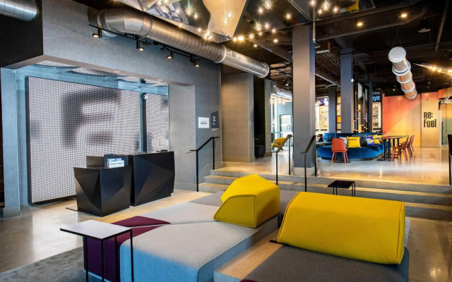 Aloft Savannah Downtown Historic District