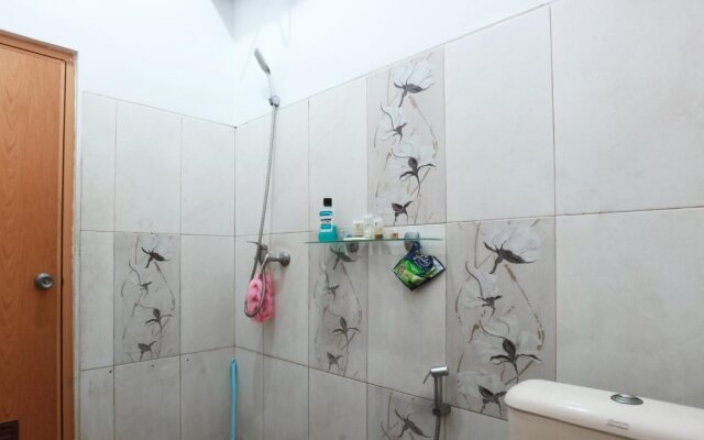 OYO 90363 Nira Guest House Sanur Bali