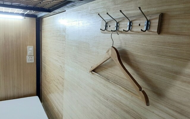 Chiasti Capsule Hostel - Adults Only