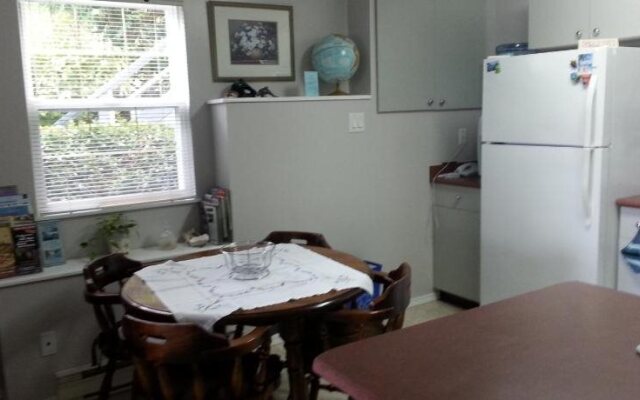 Hammond Bay Oceanside Guesthouse
