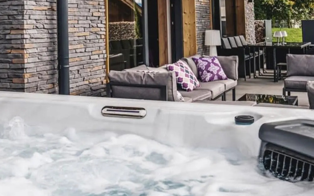 Chalet Amadeus - Designer Luxury Chalet for 14