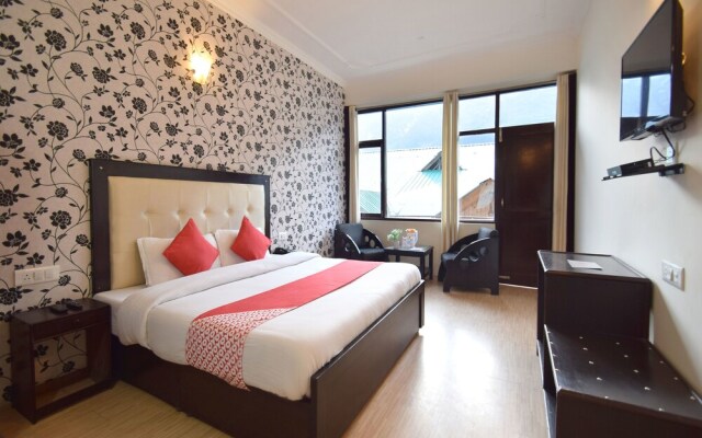 OYO 10186 Hotel Asia Holidays