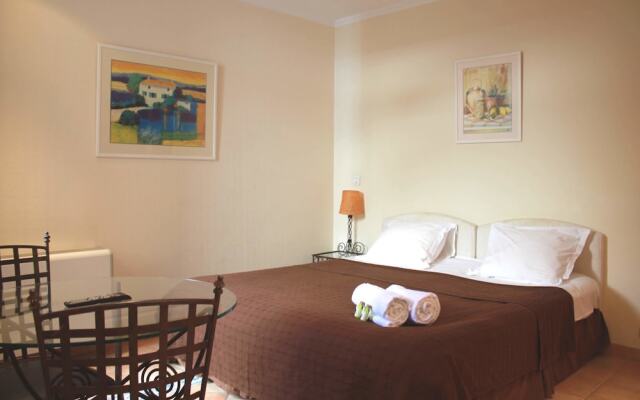 Studio Commandant André 34