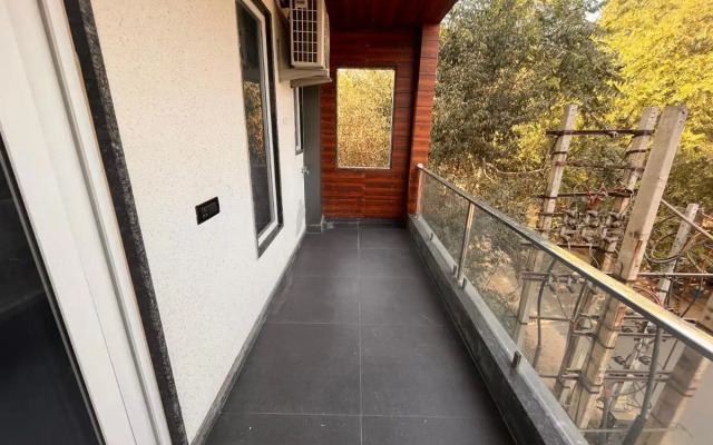 The Palm Studio