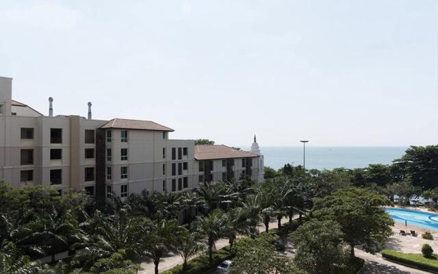 View Talay 3 Beach Apartments