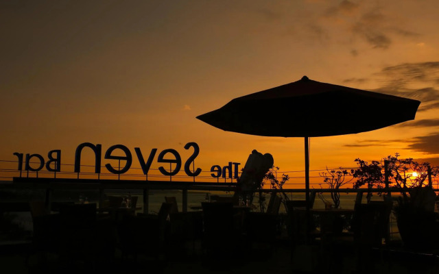 Kutabex Beach Front Hotel